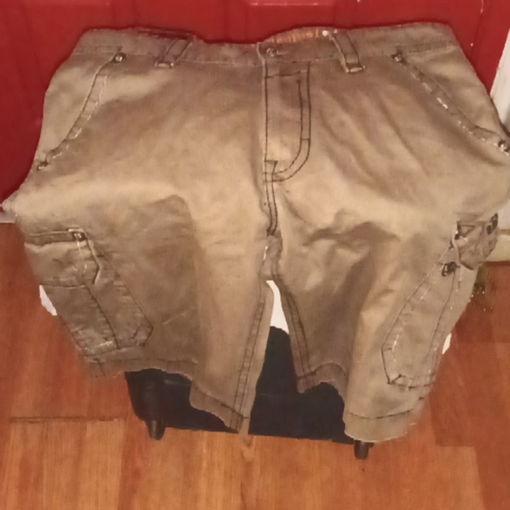 Men's cargo shorts